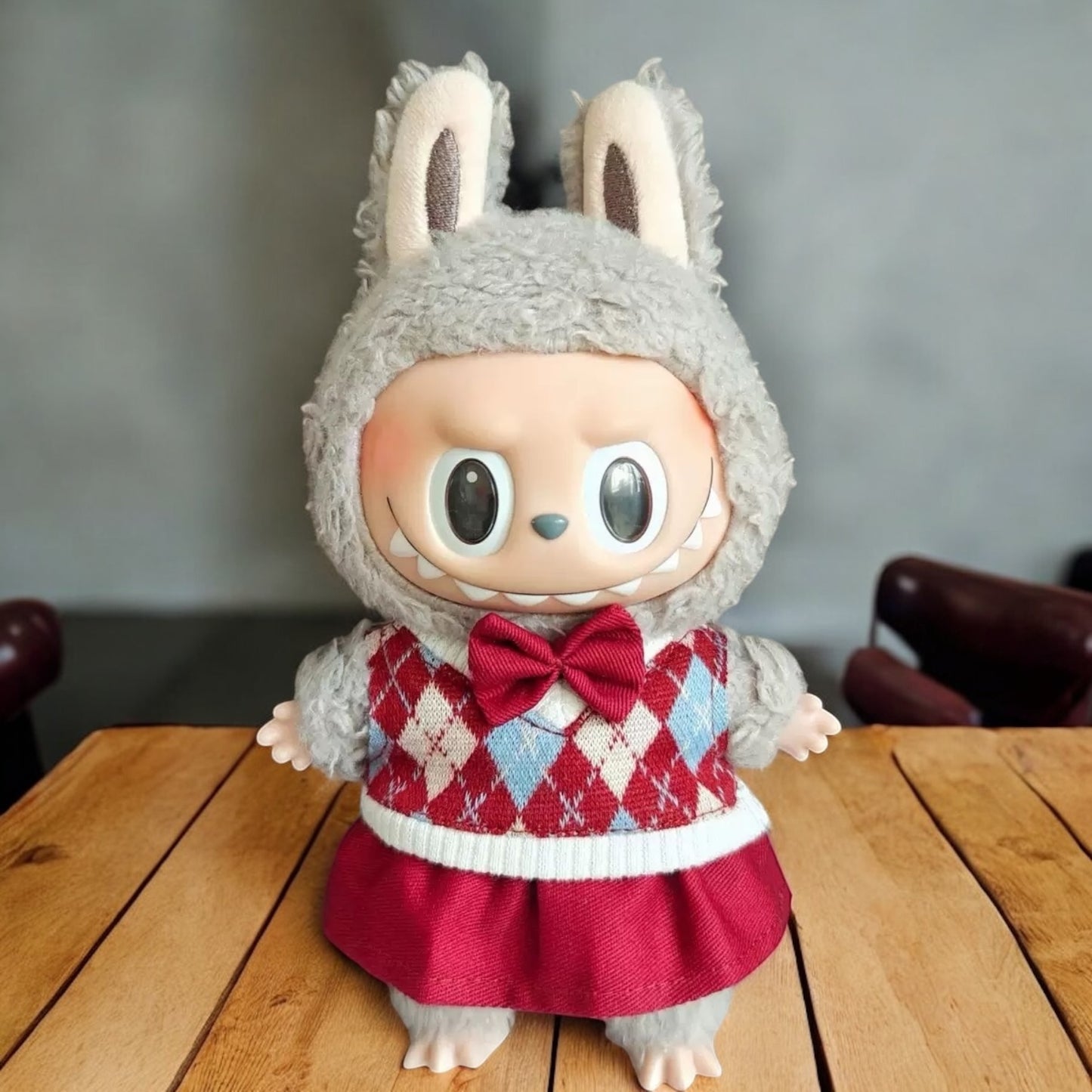 Get your labubu looking stylish with this handmand outfit, featuring a trendy Argyle Pattern design. Fits labubu versions 1, 2, and 3. Ready to ship worldwide with fast shipping. (Labubu figure not included.), Argyle Pattern Style - Handmand Labubu Doll Outfit - Red