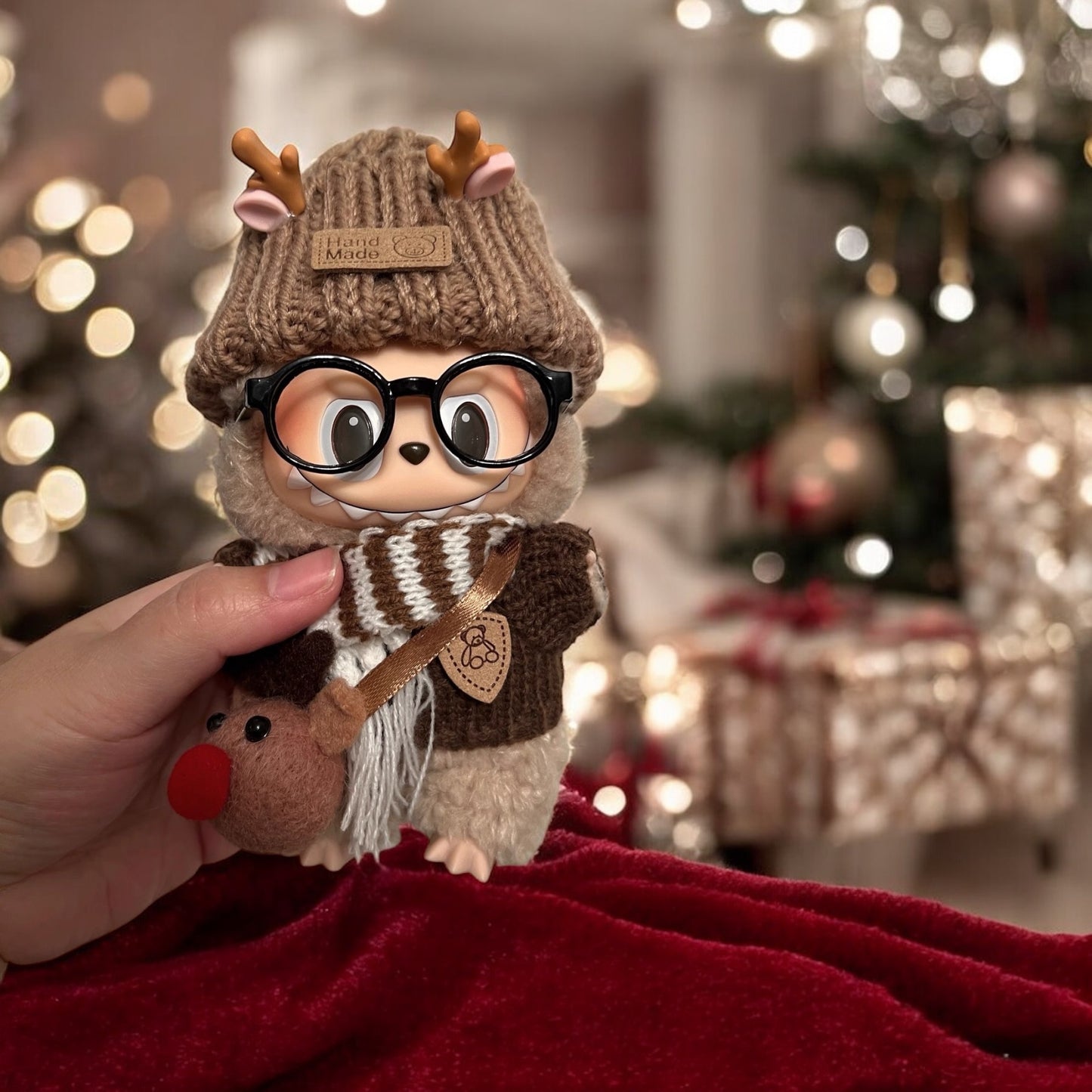 Handmand Cozy Reindeer Winter Outfit Set | Antler Knit Beanie, Nordic Sweater, Scarf & Reindeer Pouch, fits for 17cm Labubu doll