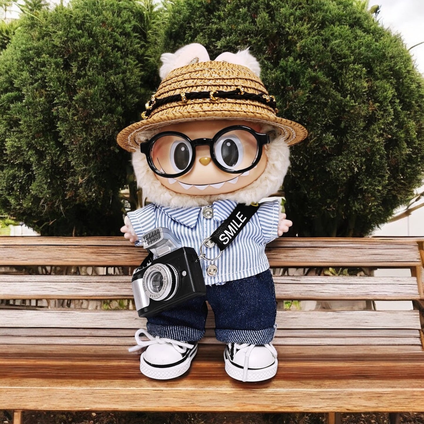 Vacation Snapper Travel style - Handmand Labubu Doll Outfit