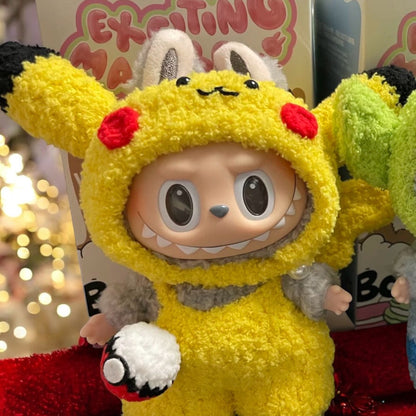 Transform your labubu figure into a cute and playful Pikachu with this handmade costume. Perfect for labubu versions 1, 2, and 3, and available for worldwide shipping. (Labubu figure not included). Gotta catch this unique outfit now!, Pokemon costum style - Handmand Labubu Doll Outfit
