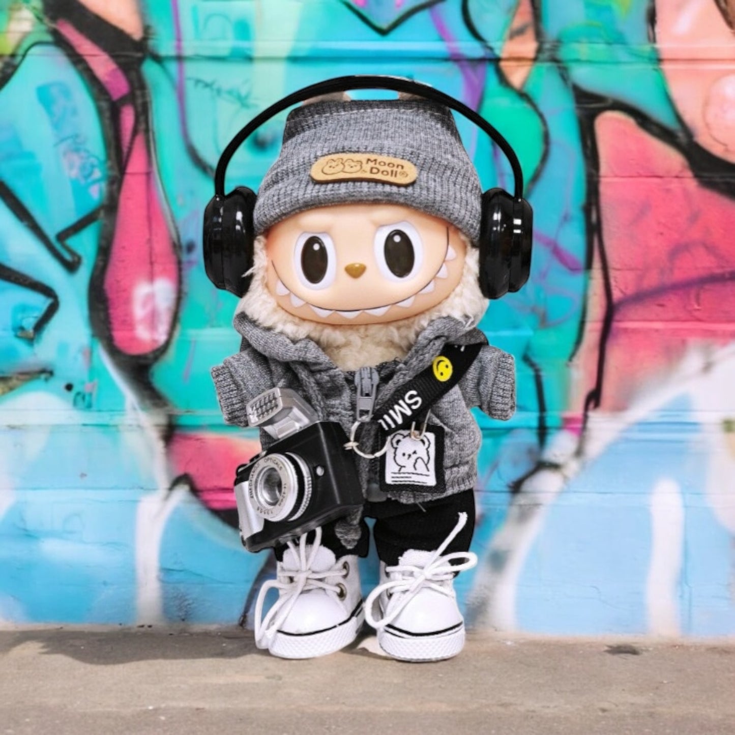 Street Snap Starter Kit Gray Hoodie Photographer Outfit - Handmand Labubu Doll Outfit