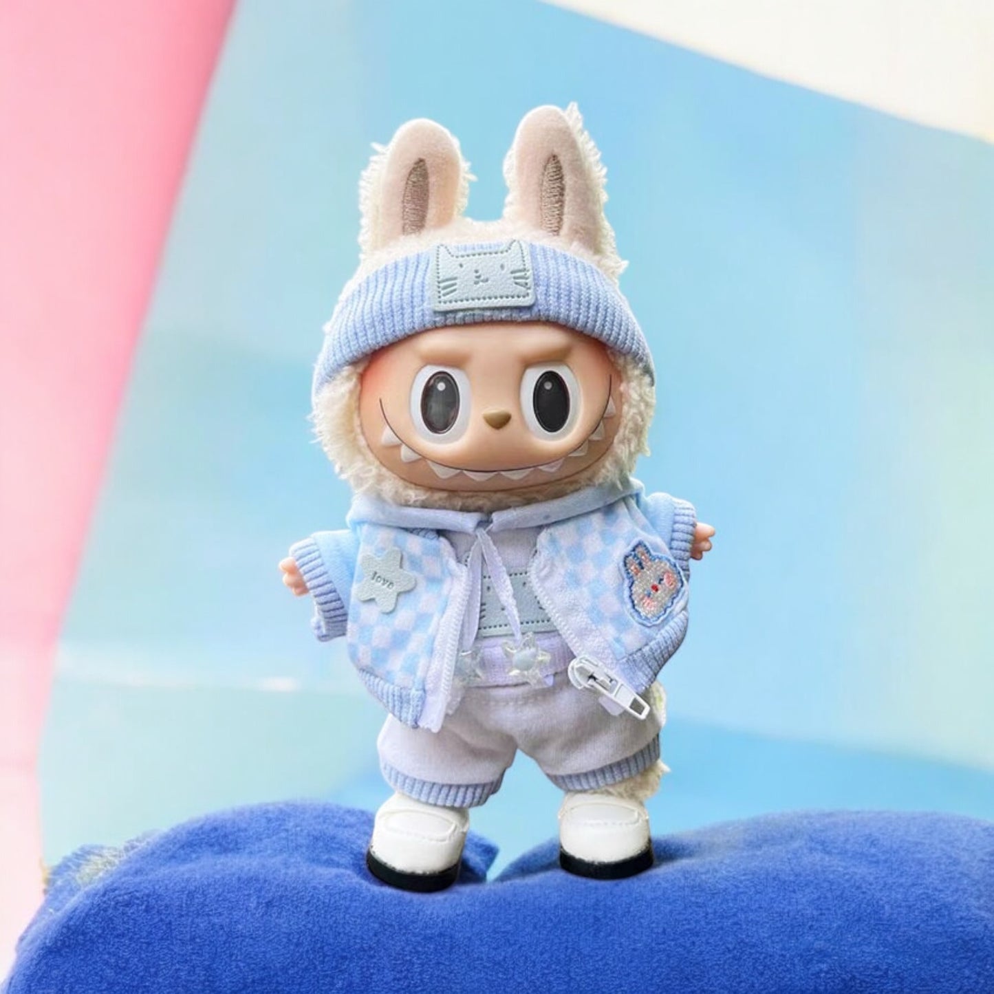 Handmand Labubu Trendy Streetwear Outfits