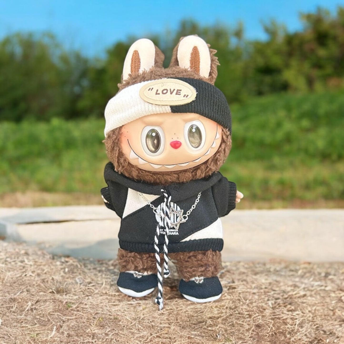 Handmand Labubu Trendy Streetwear Outfits