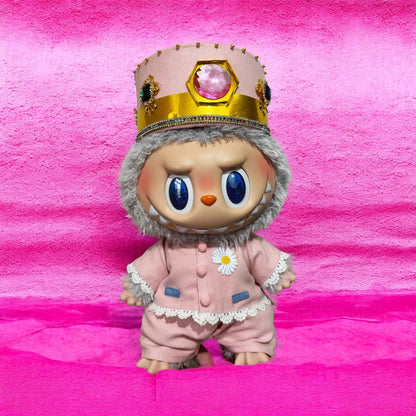 Transform your labubu into the ultimate fashion icon with the Pink G Dragon Look costume style! Add some serious style to your collection with this handmand outfit, inspired by the legendary G Dragon. Fits labubu versions 1, 2, and 3. Ships worldwide with fast shipping. Labubu figure not included., Pink-Crown-G-Dragon-costume_style_-_Handmand_Labubu_Doll_Outfit